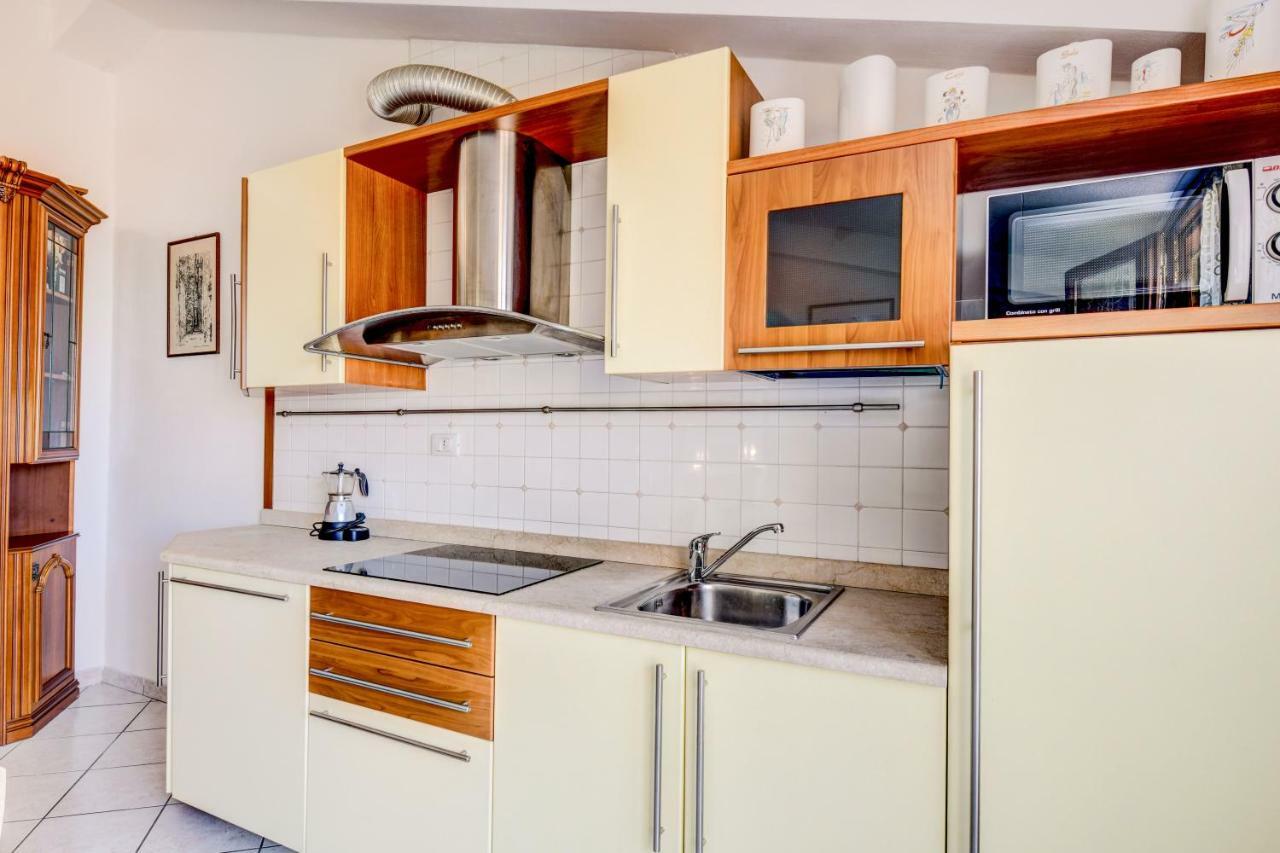 Sarno Apartments Caravaggio Sirmione Exterior photo