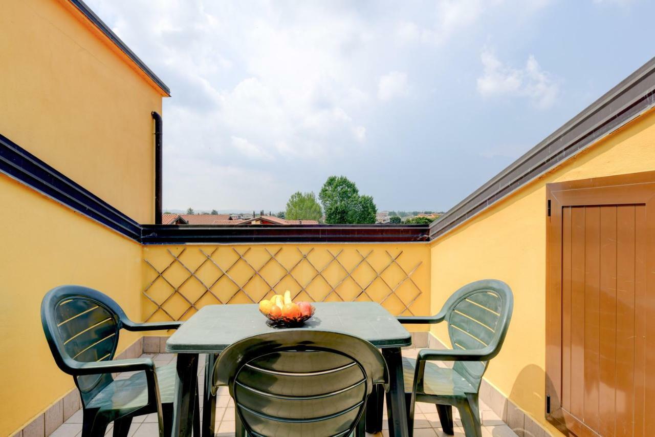 Sarno Apartments Caravaggio Sirmione Exterior photo